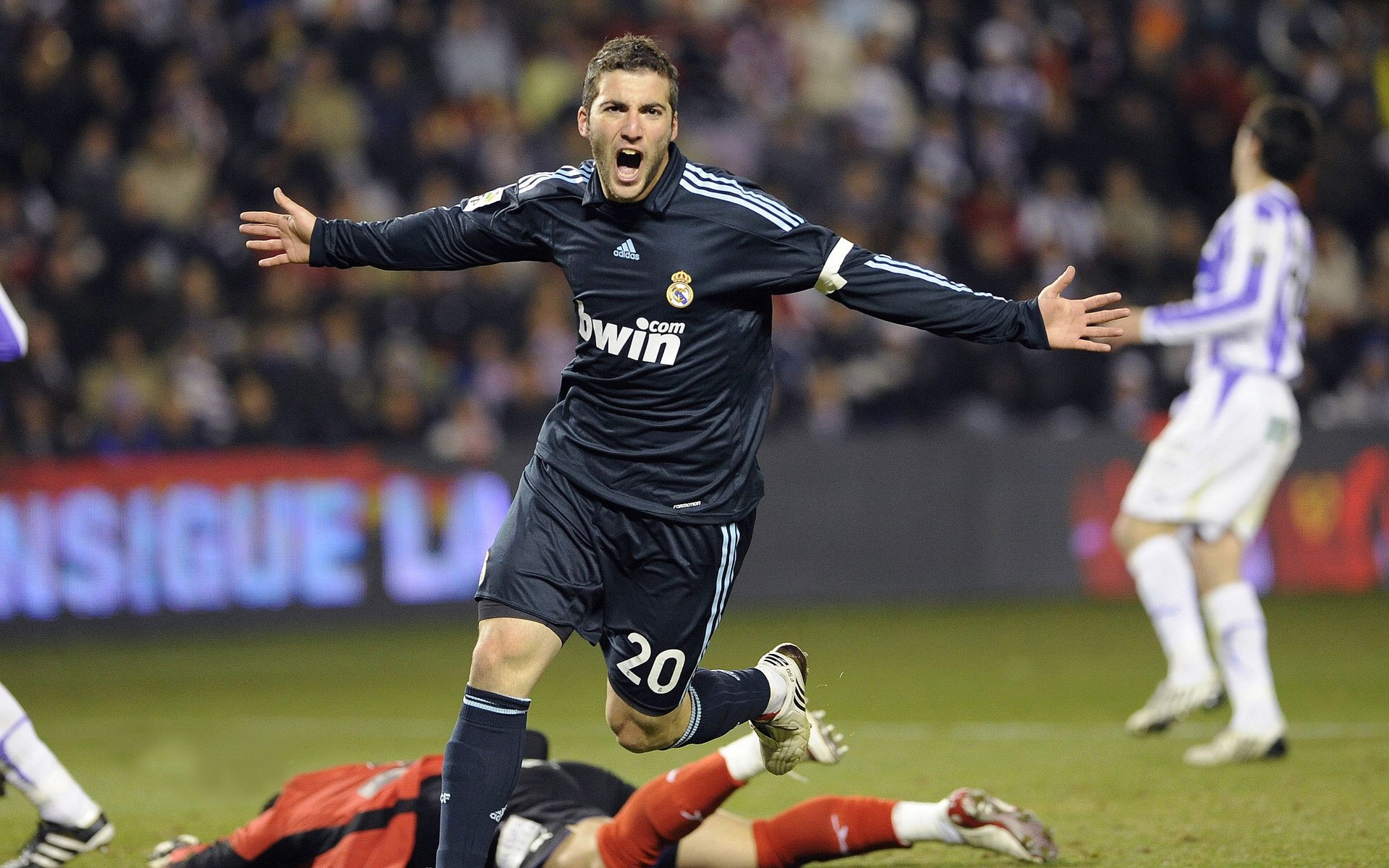 末节之王！武切维奇独揽乾坤，绿衫军险胜吉林昂首晋级